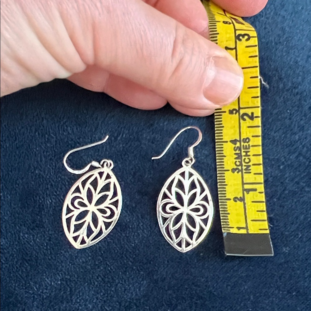 Elegant Silver Filigree Earrings